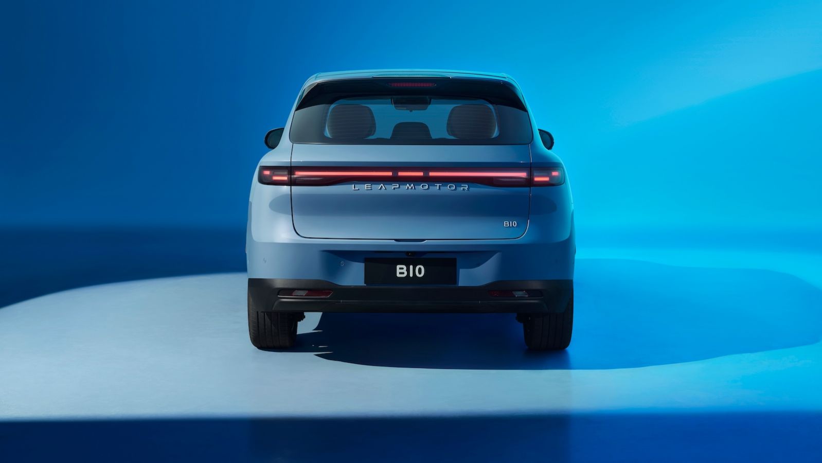 Leapmotor B10 REEV: Στην Ελλάδα το ηλεκτρικό-υβριδικό SUV - Τιμές & εκδόσεις